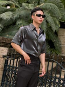 Hotboy Gia Thắng gợi ý mix đồ du lịch mùa hè cùng thương hiệu REO Concept