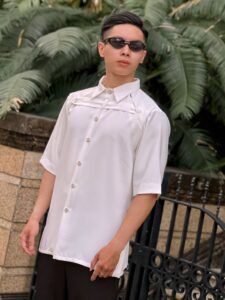 Hotboy Gia Thắng gợi ý mix đồ du lịch mùa hè cùng thương hiệu REO Concept