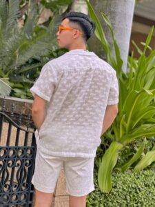 Hotboy Gia Thắng gợi ý mix đồ du lịch mùa hè cùng thương hiệu REO Concept