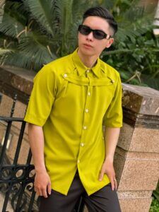 Hotboy Gia Thắng gợi ý mix đồ du lịch mùa hè cùng thương hiệu REO Concept
