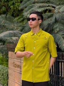 Hotboy Gia Thắng gợi ý mix đồ du lịch mùa hè cùng thương hiệu REO Concept