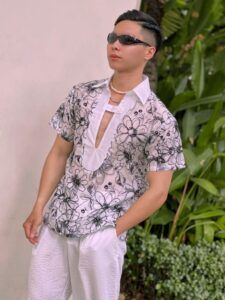 Hotboy Gia Thắng gợi ý mix đồ du lịch mùa hè cùng thương hiệu REO Concept